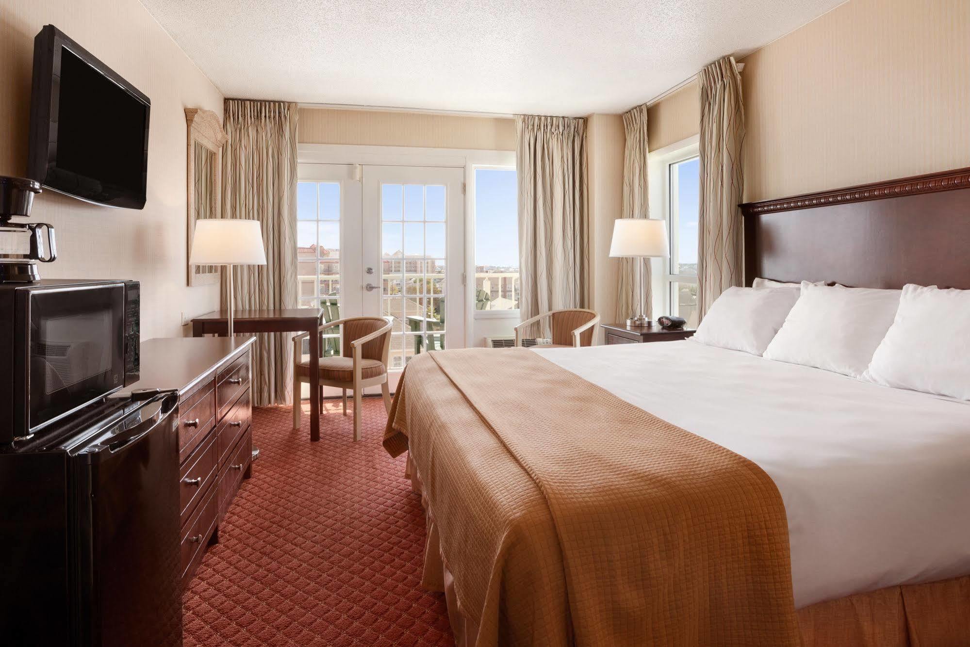 Howard Johnson Plaza By Wyndham Ocean City Oceanfront Ngoại thất bức ảnh